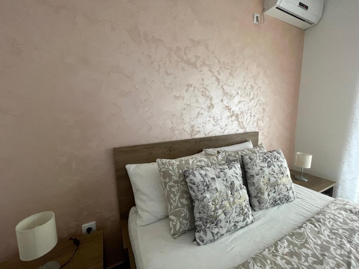 شقة سريمسكا ميتروفيكا  في Apartman 1 المظهر الخارجي الصورة