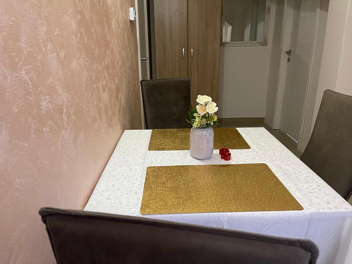 شقة سريمسكا ميتروفيكا  في Apartman 1 المظهر الخارجي الصورة